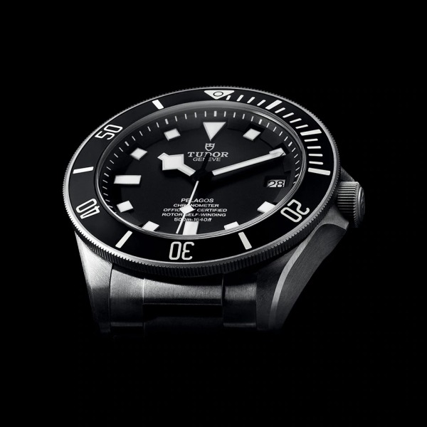 MONTRE HOMME TUDOR PELAGOS AVEC BRACELET TITANE