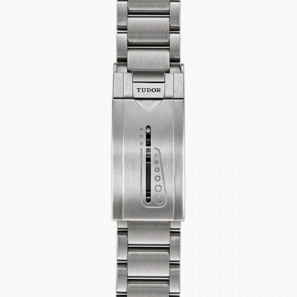 MONTRE HOMME TUDOR PELAGOS AVEC BRACELET TITANE