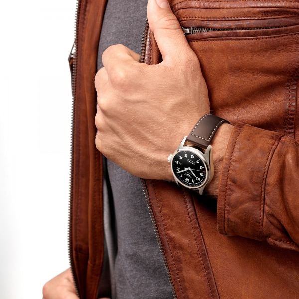 Montre Longines Spirit Automatique 42 mm cadran noir bracelet cuir
