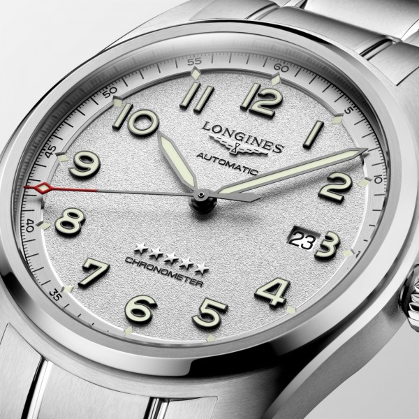 Montre Longines Spirit Prestige Edition Automatique 42 mm cadran argenté bracelet acier