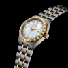 Montre Femme Tudor Royal 28mm Boîtier Acier Cadran Nacré serti de diamants