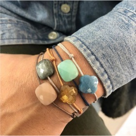 Bracelet Morganne Bello Friandise Trèfle Quartz Bleu Cordon Gris Souris