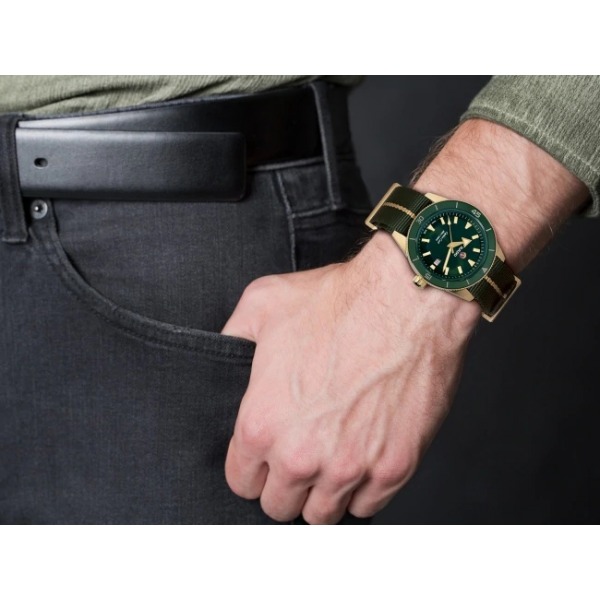 Montre Rado Captain Cook Automatic Bronze Cadran Vert Bracelet Nato