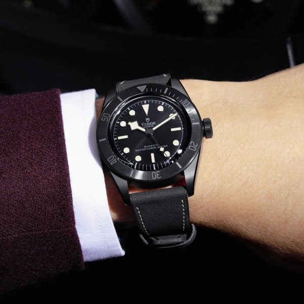 MONTRE HOMME TUDOR BLACK BAY CERAMIC