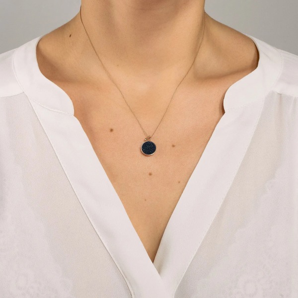 Collier Ginette NY Ever Blue Sand Stone Disc On Chain
