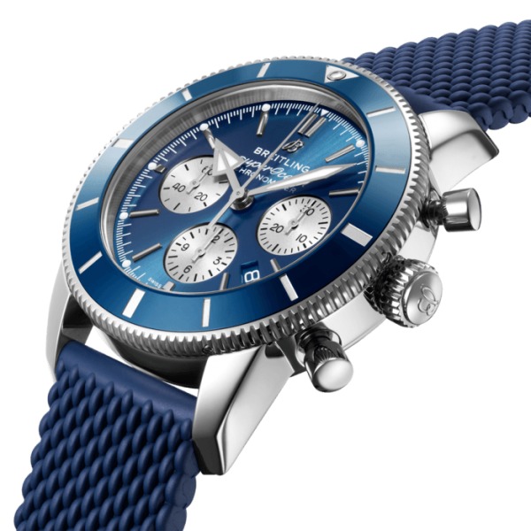 Montre Breitling  Superocean Heritage II B01 44 mm  Chronographe Bleu Bracelet caoutchouc Aéro Classic boucle déployante