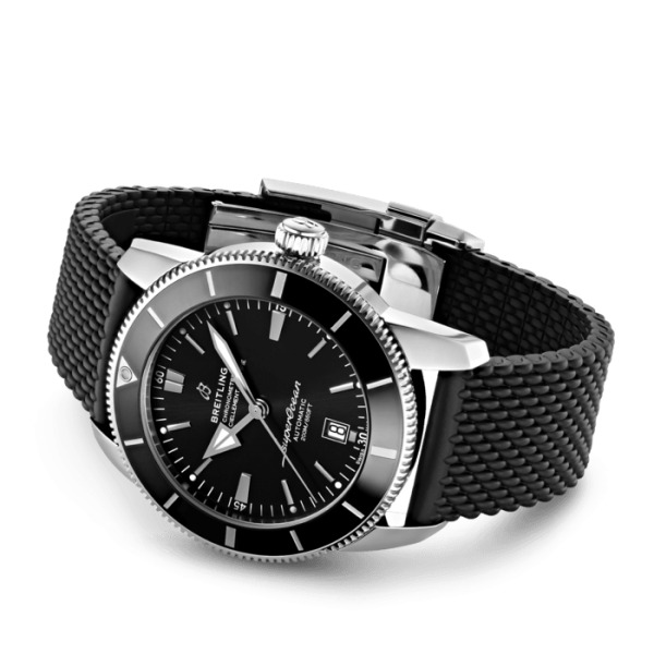 Montre Breitling Superocean Héritage 46 mm Noir bracelet caoutchouc