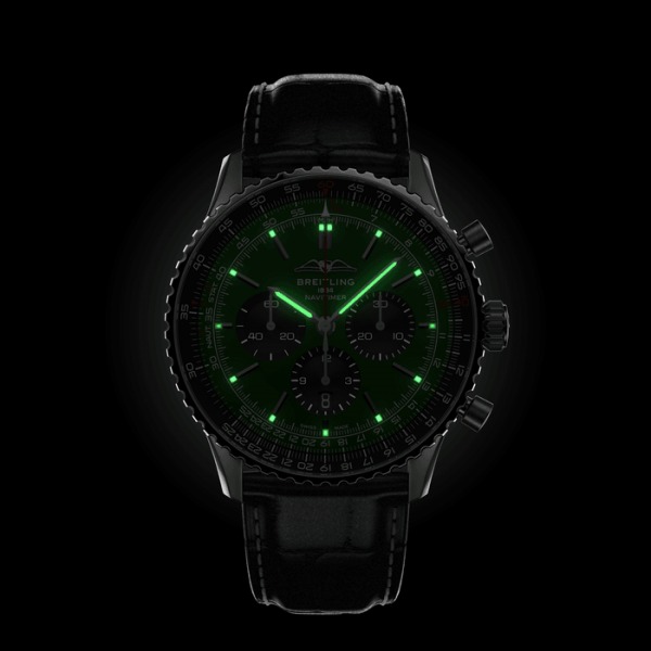 Montre Breitling Navitimer B01 Chronograph 46 Cadran Vert Bracelet Alligator