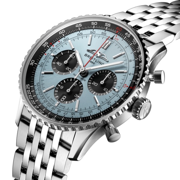 Montre Breitling Navitimer B01 Chronograph 43 Cadran Bleu Bracelet Acier