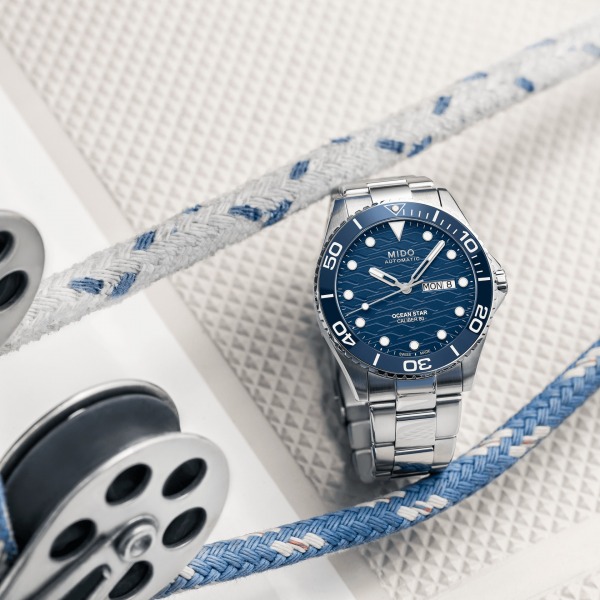 Montre Mido OCEAN STAR 200C Cadran Bleu Bracelet Acier