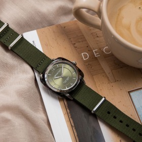 Montre Briston Clubmaster Chic Acétate Bracelet Nato Vert Olive