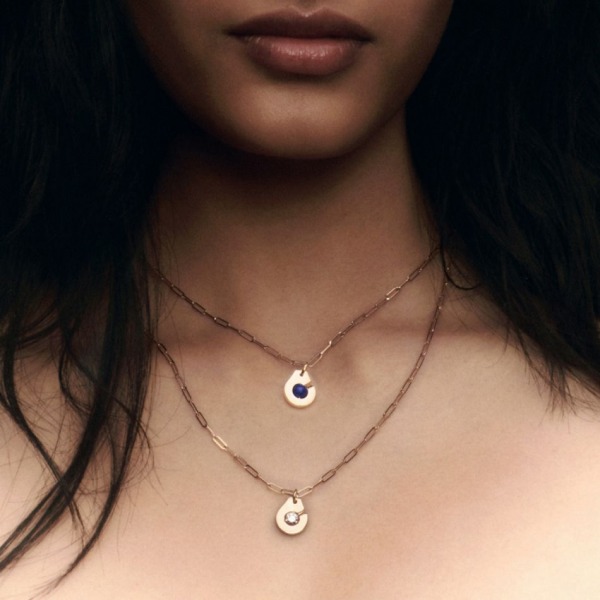 Pendentif sur chaîne Menottes Dinh Van R10 Or Jaune & Lapis-Lazuli