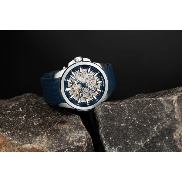 Montre Norqain Independence Skeleton 42mm Bracelet Caoutchouc