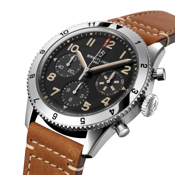 Montre Breitling Classic Avi Chronograph 42 P-51 Mustang