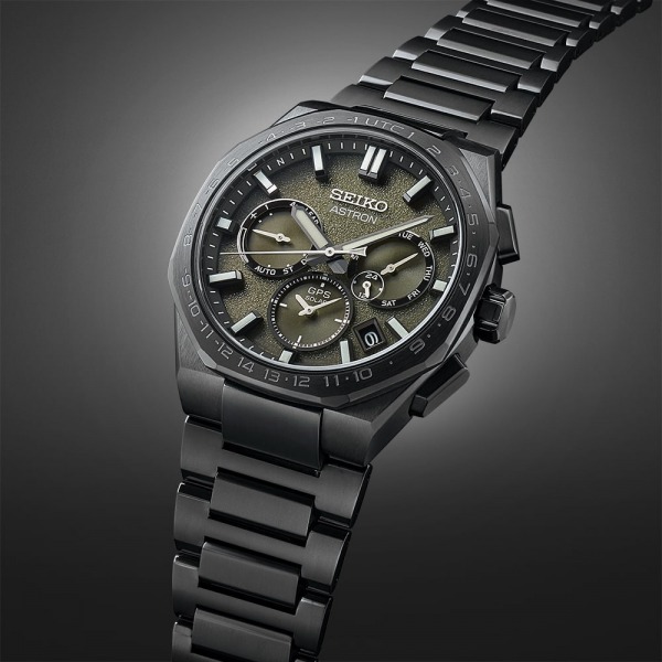 Montre Seiko Astron GPS Solar Cadran Kaki bracelet acier