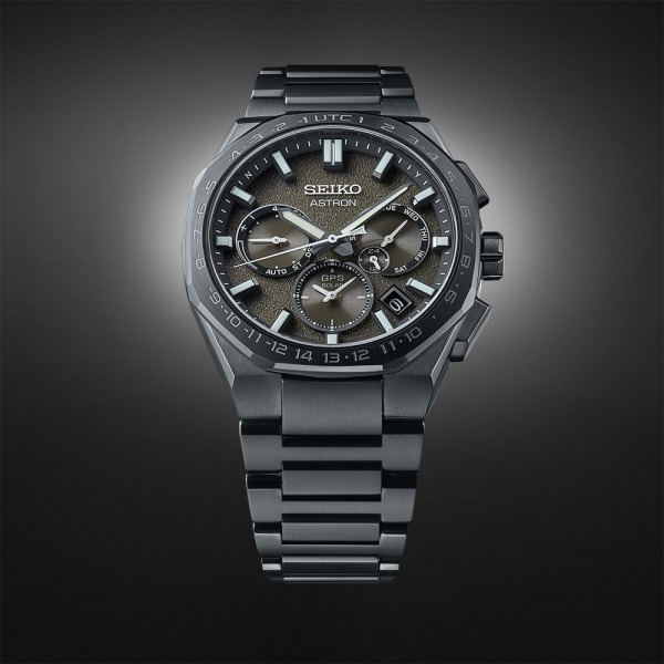 Montre Seiko Astron GPS Solar Cadran Kaki bracelet acier