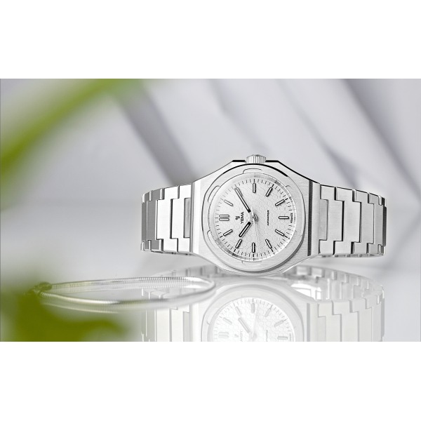 Montre Yema Urban Traveller Cadran Blanc Bracelet Acier