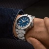 Montre Breitling Avenger Automatic 42 Cadran Bleu Bracelet Acier