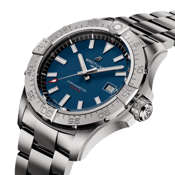 Montre Breitling Avenger Automatic 42 Cadran Bleu Bracelet Acier