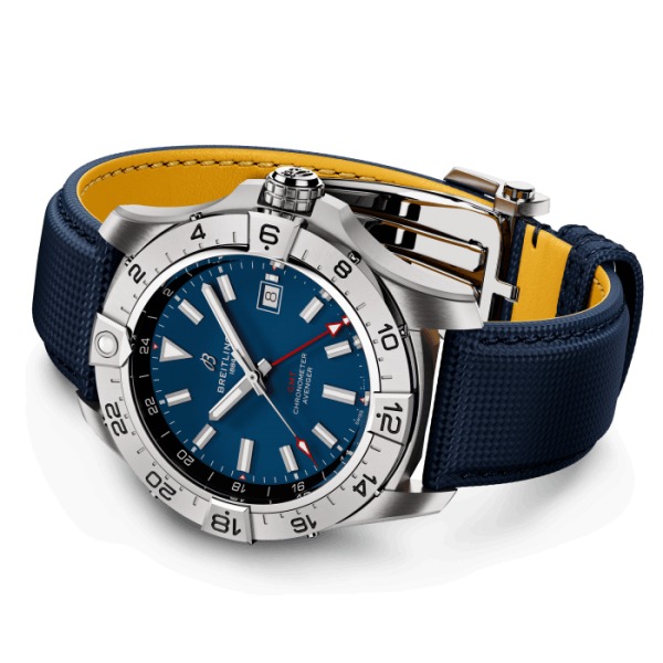 Montre Breitling Avenger Automatic GMT 44 Cadran Bleu Bracelet Cuir