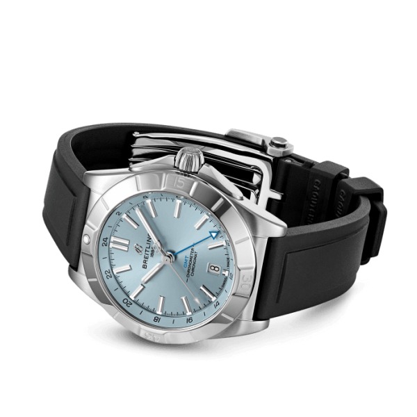 Montre Breitling Chronomat Automatic GMT 40 Cadran Glacier Bracelet Caoutchouc