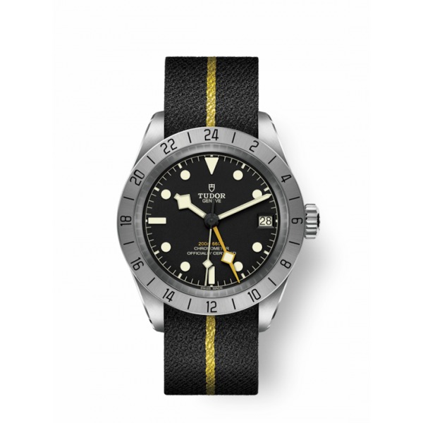 MONTRE HOMME TUDOR BLACK BAY PRO BRACELET TISSU