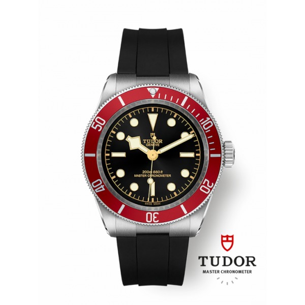 MONTRE HOMME TUDOR BLACK BAY 41 MM LUNETTE ROUGE BRACELET CAOUTCHOUC