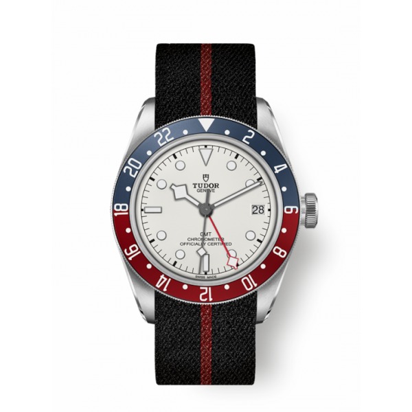 MONTRE HOMME TUDOR BLACK BAY GMT AVEC BRACELET TISSU