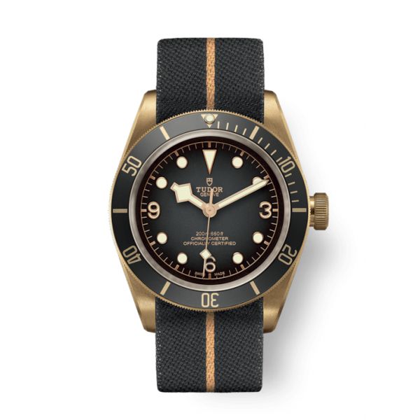 MONTRE HOMME TUDOR BLACK BAY BRONZE BRACELET EN TISSU