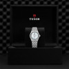 Montre Femme Tudor Royal 28mm Boîtier Acier Cadran Nacré serti de diamants