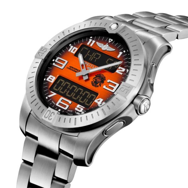 Montre Breitling Aerospace B70 Orbiter Bracelet Titane