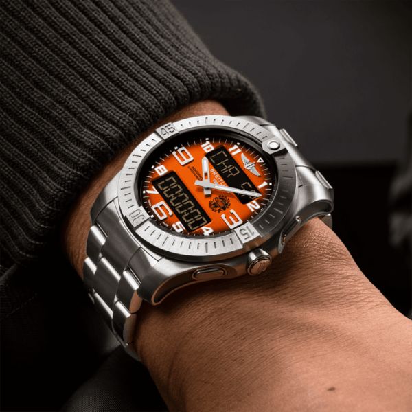 Montre Breitling Aerospace B70 Orbiter Bracelet Titane