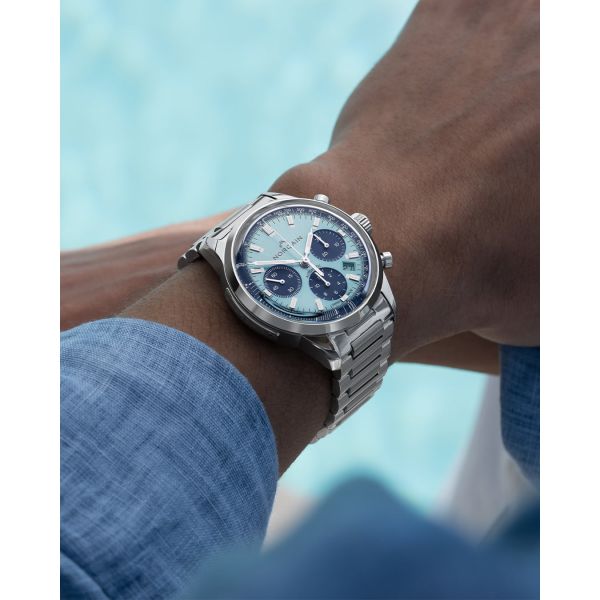 Montre Norqain Freedom 60 Chrono Cadran Galbé Bleu Ciel