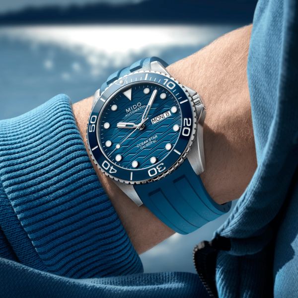 Montre Mido OCEAN STAR 200C Cadran Bleu Bracelet Caoutchouc