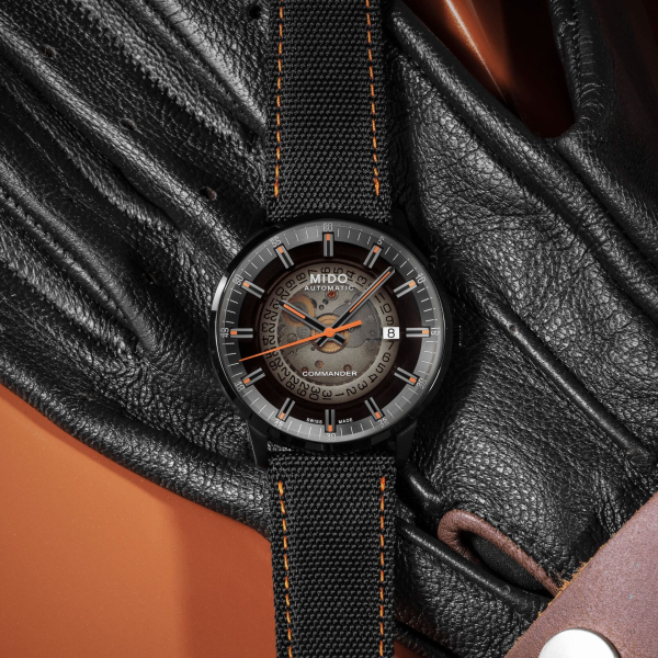 Montre Mido Commander Gradient Cadran Noir Bracelet Tissu
