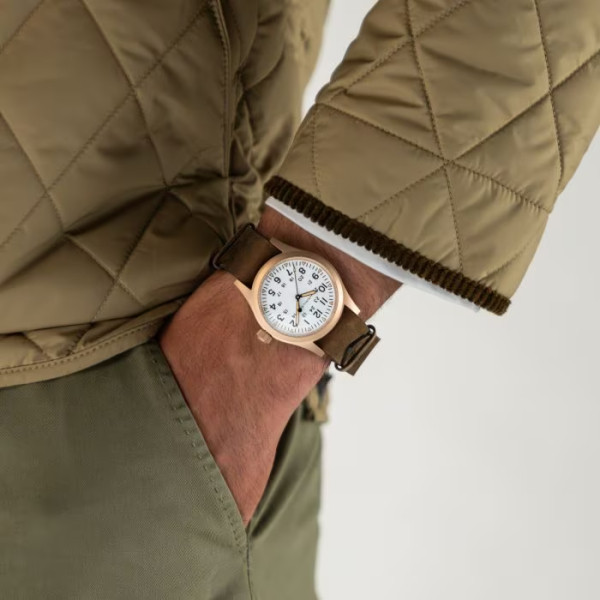 Montre Hamilton Khaki Field Mechanical Cadran Blanc Bracelet Cuir