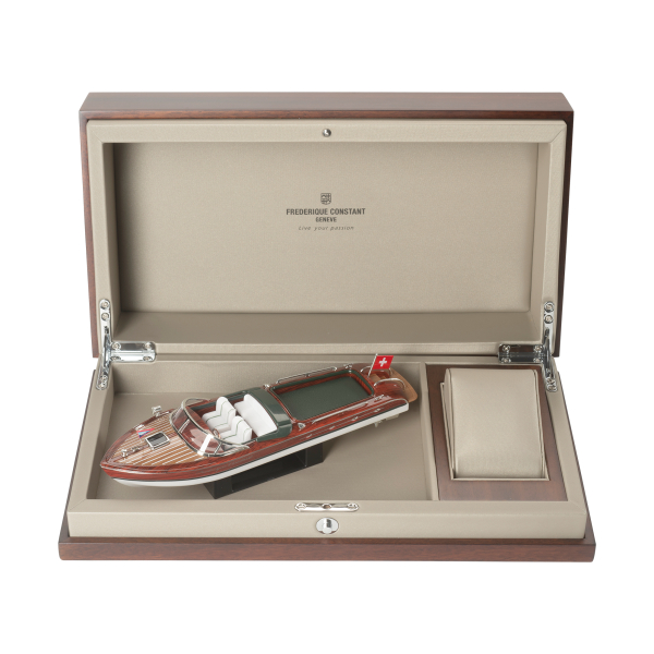 Montre Frederique Constant Classics Runabout Auto Cadran Bleu