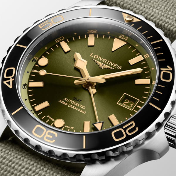 Montre Longines HydroConquest GMT 41mm Sunray Green Bracelet Textile