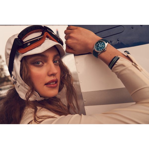 Montre Longines Spirit Automatique 37 mm cadran bleu bracelet cuir