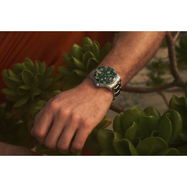 Montre Longines Hydroconquest 43mm Auto Cadran Vert Bracelet Acier