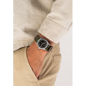 Montre Hamilton Khaki Field Quartz 40mm Bracelet Textile