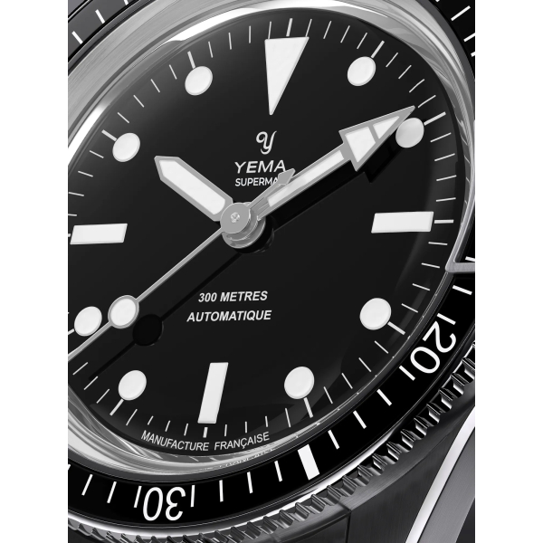 Montre Yema Superman Steel CMM.10 41mm Cadran Noir Bracelet Cuir Grainé