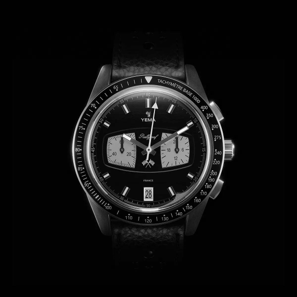 Montre Yema Rallygraf Meca-quartz II Reverse Panda Bracelet Acier