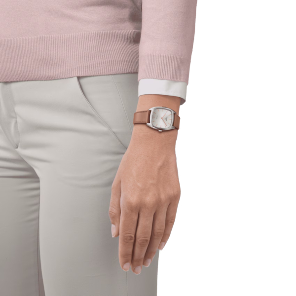 Montre Tissot Stylist Quartz 32mm Cadran Argent Bracelet Cuir