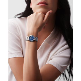Montre Longines PrimaLuna Cadran Nacre Bleue Index Diamants