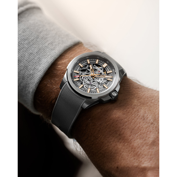 Montre Norqain Independence Skeleton 42mm Bracelet Caoutchouc Gris