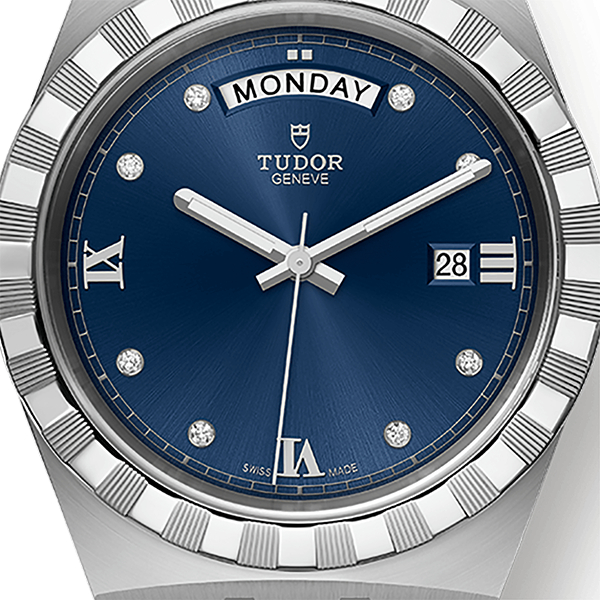Montre Tudor Royal 41mm Boîtier Acier Cadran Bleu serti de diamants