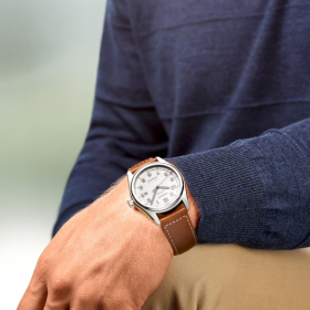 Montre Longines Spirit Automatique 42 mm cadran argenté bracelet cuir