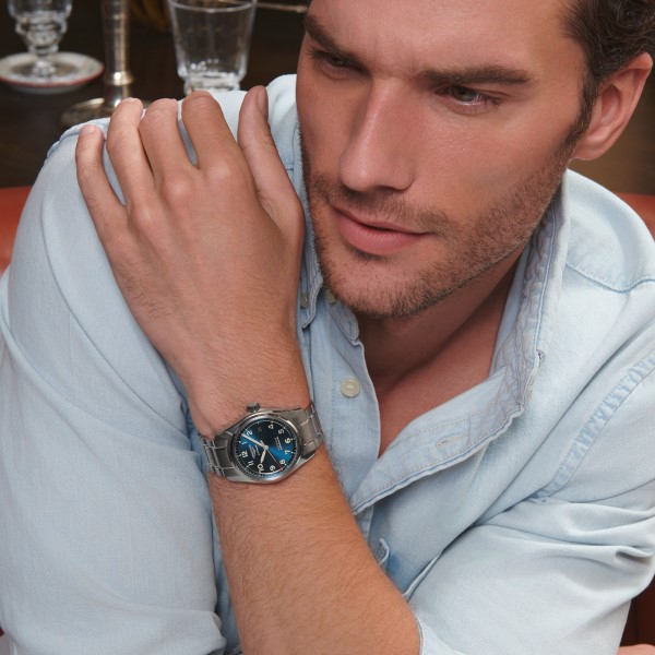 Montre Longines Spirit Automatique 40 mm cadran bleu bracelet acier