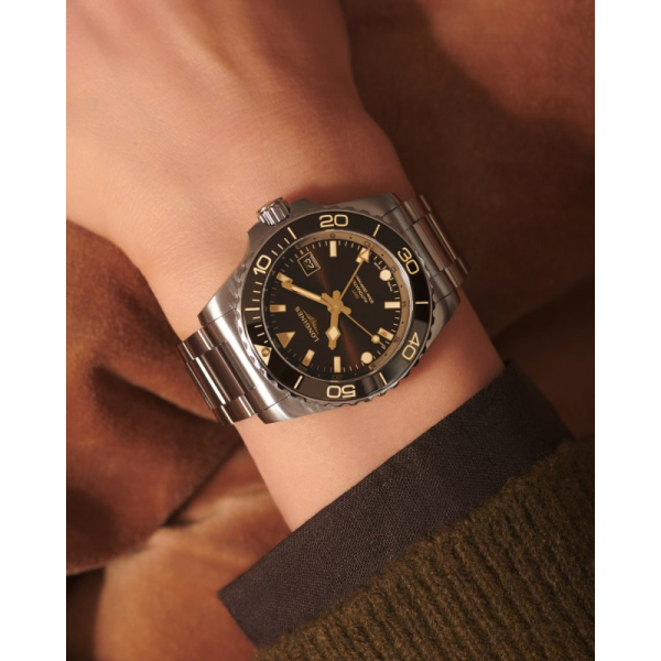 Montre Longines HydroConquest GMT 41mm Cadran Brun Bracelet Métal